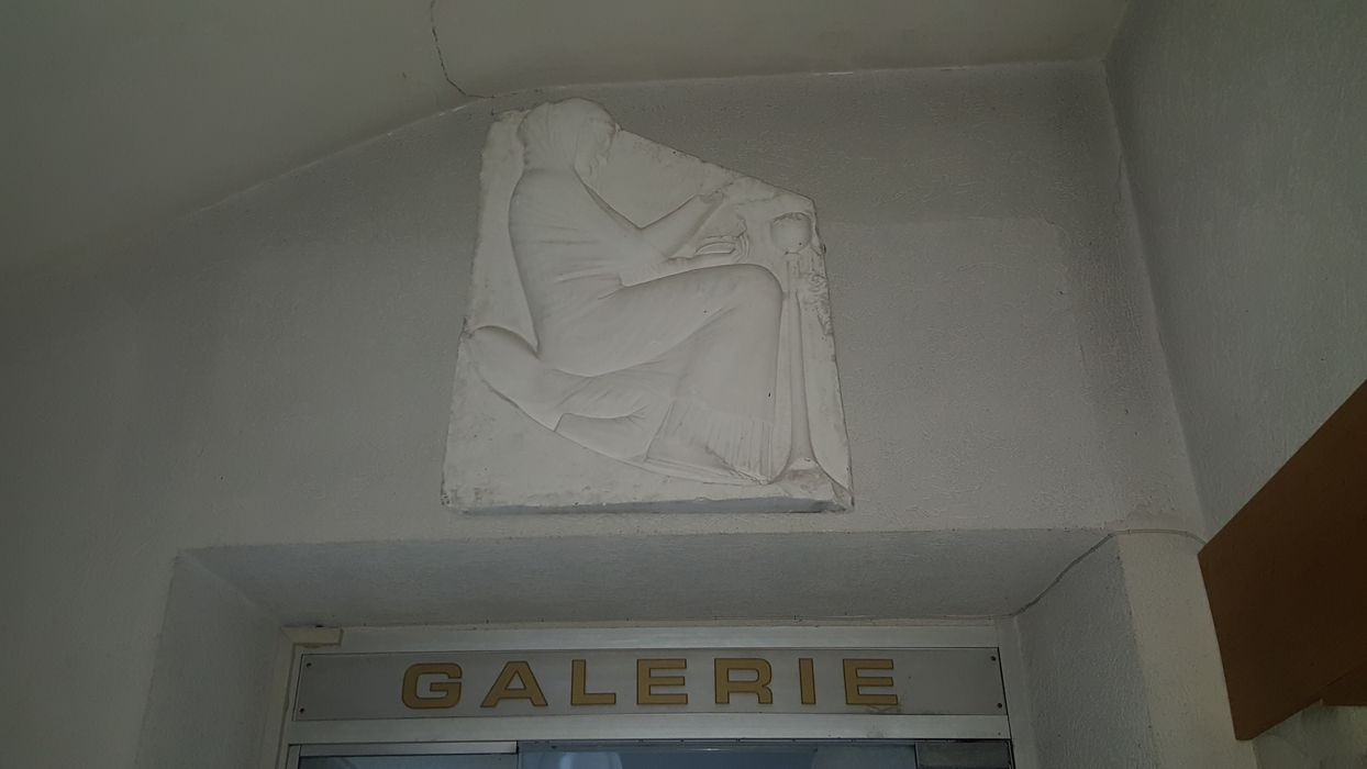 bas-relief : Triptyque Ludovisi - © Ministère de la Culture (France), Direction Régionale des Affaires Culturelles de Bourgogne-Franche-Comté – Tous droits réservés