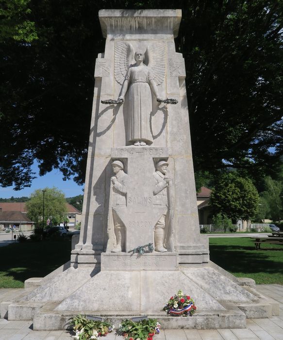 vue générale du monument