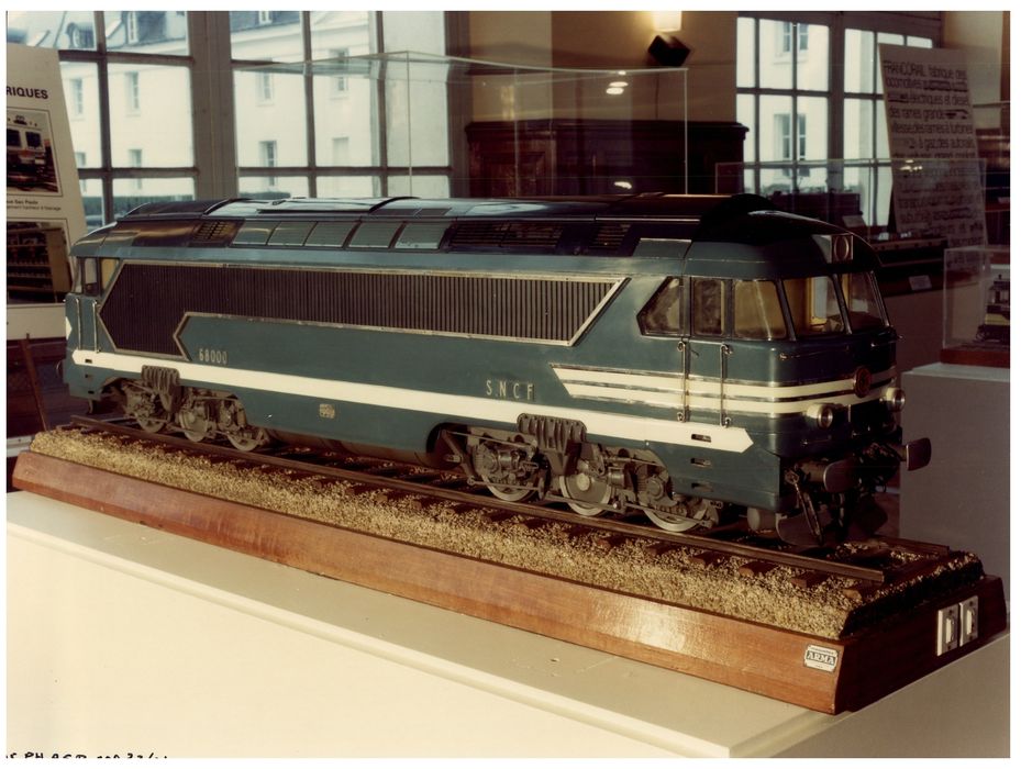 maquette de locomotive électrique (CC 68000) - © Ministère de la Culture (France), Direction Régionale des Affaires Culturelles de Bourgogne-Franche-Comté ; Académie François Bourdon – Tous droits réservés