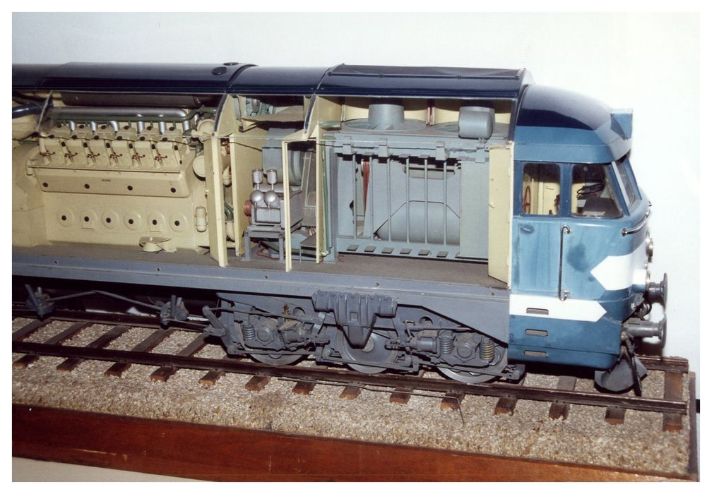 maquette de locomotive électrique (CC 68000) - © Ministère de la Culture (France), Direction Régionale des Affaires Culturelles de Bourgogne-Franche-Comté ; Académie François Bourdon – Tous droits réservés