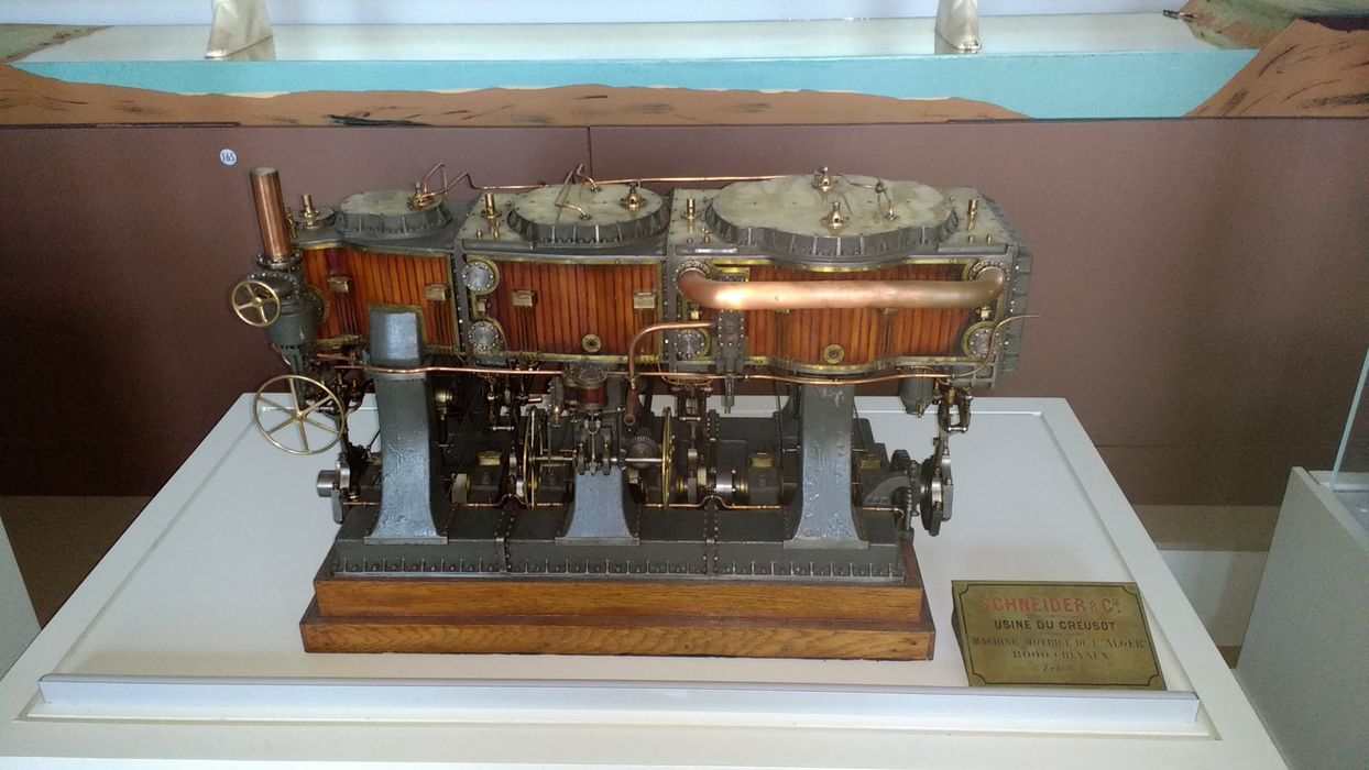 maquette d’une machine à vapeur du croiseur d’Alger - © Ministère de la Culture (France), Direction Régionale des Affaires Culturelles de Bourgogne-Franche-Comté ; Académie François Bourdon – Tous droits réservés