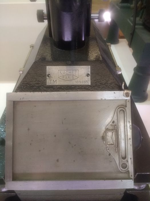 microscope métallurgique, détail