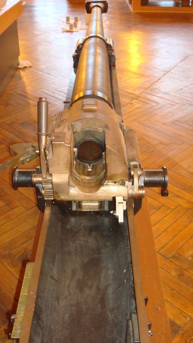 tube de canon de 75 mm - © Ministère de la Culture (France), Direction Régionale des Affaires Culturelles de Bourgogne-Franche-Comté ; Académie François Bourdon – Tous droits réservés