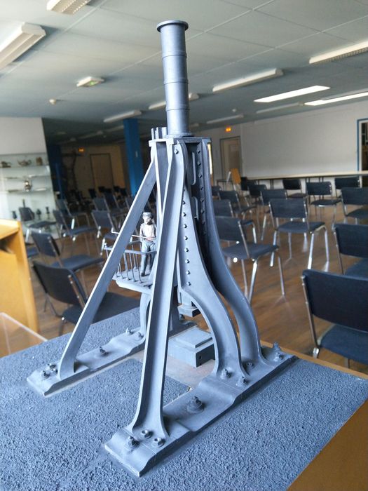 maquette du 1er marteau pilon de 2500 kg - © Ministère de la Culture (France), Direction Régionale des Affaires Culturelles de Bourgogne-Franche-Comté ; Académie François Bourdon – Tous droits réservés