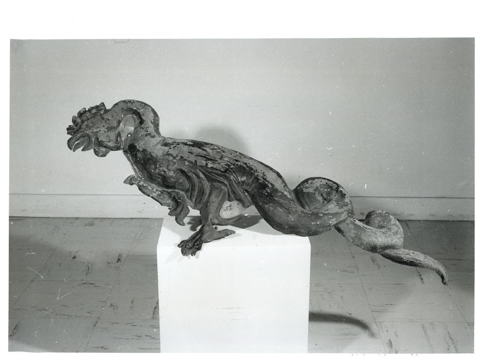 statue : Dragon à tête de coq ou Basilic - © Ministère de la Culture (France), Direction Régionale des Affaires Culturelles de Bourgogne-Franche-Comté – Tous droits réservés