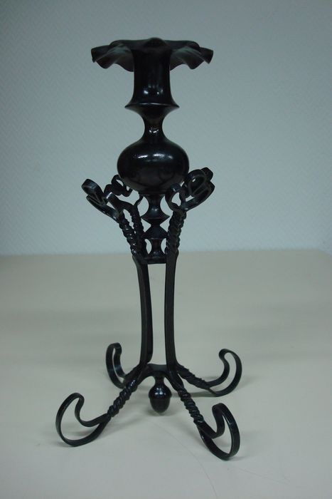 chandelier - © Ministère de la Culture (France), Direction Régionale des Affaires Culturelles de Bourgogne-Franche-Comté – Tous droits réservés