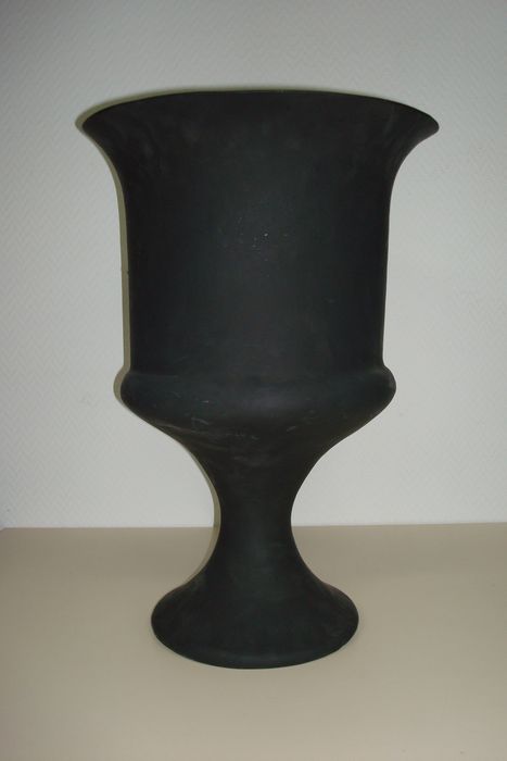 vase - © Ministère de la Culture (France), Direction Régionale des Affaires Culturelles de Bourgogne-Franche-Comté – Tous droits réservés