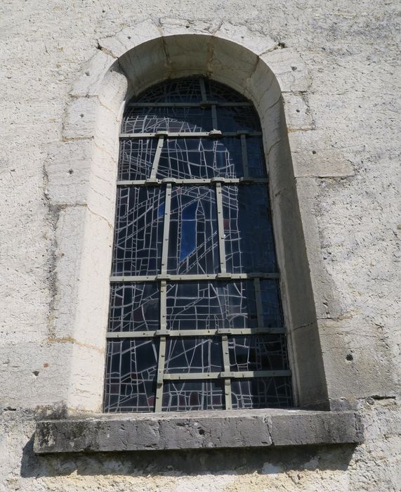 façade latérale sud, baie ouvrant sur le choeur