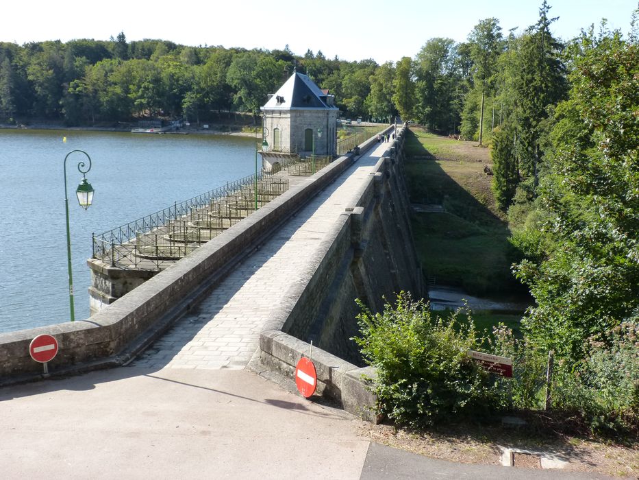 vue générale du barrage depuis le Nord