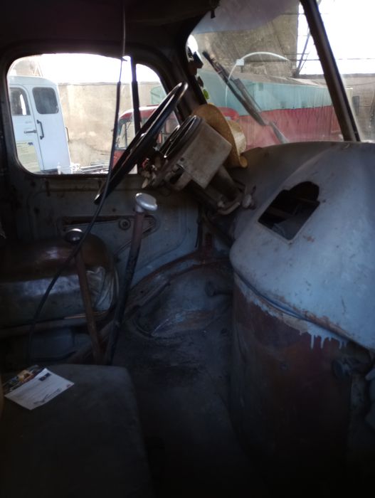 camion Berliet TLM 10 M2 4 x 2