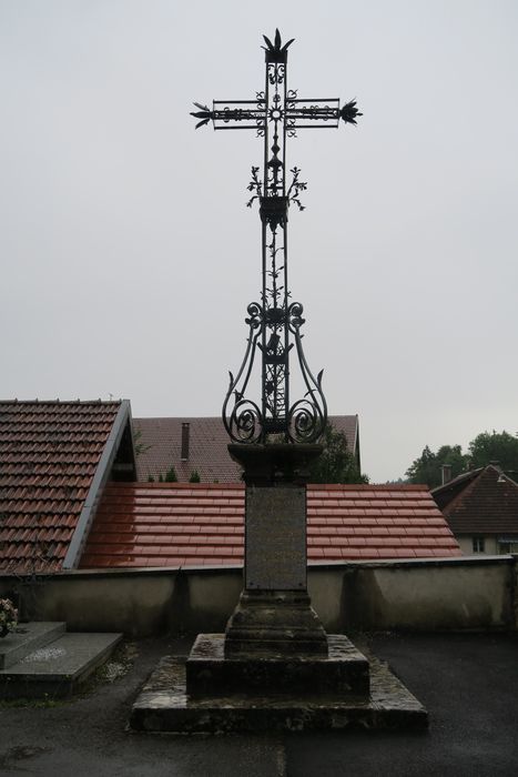 vue générale de la croix
