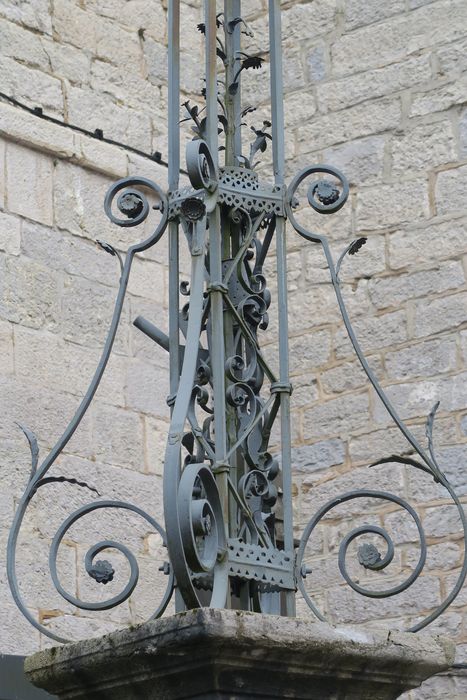 détail de la croix
