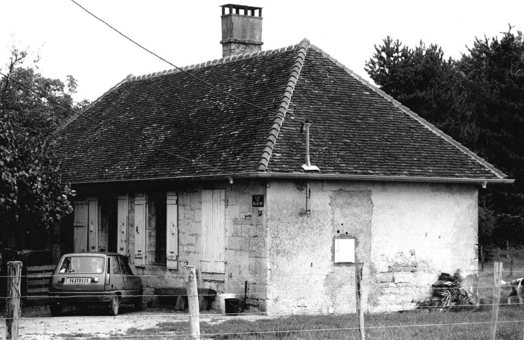 maison du charpentier chargé de l'entretien du bâtiment de graduation, façade nord-est