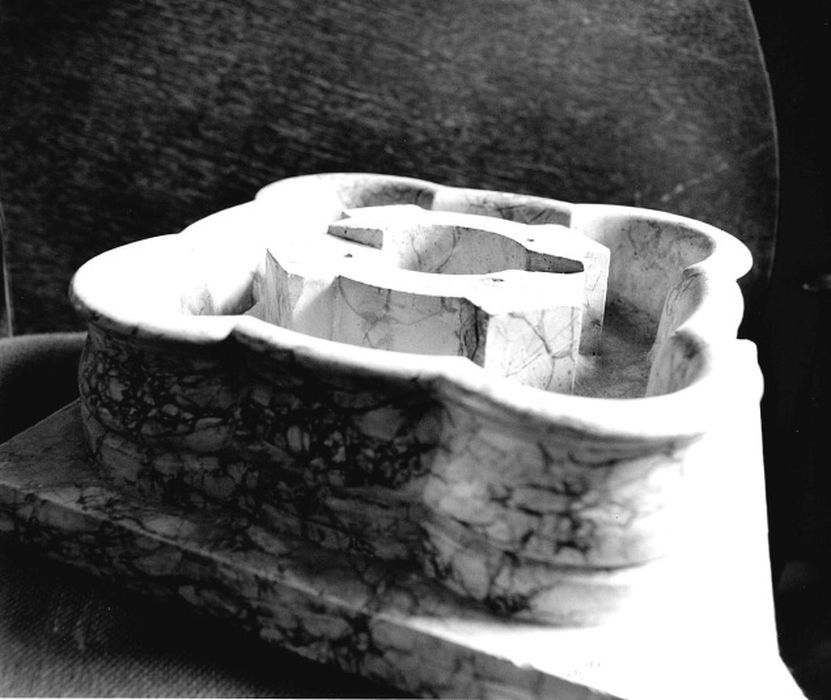 détail de la maquette du bassin conservée aux archives communales