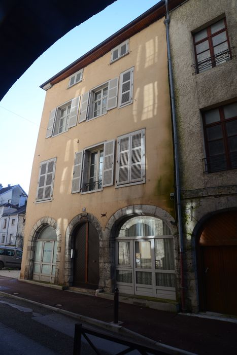 façade sud depuis la rue de la Liberté