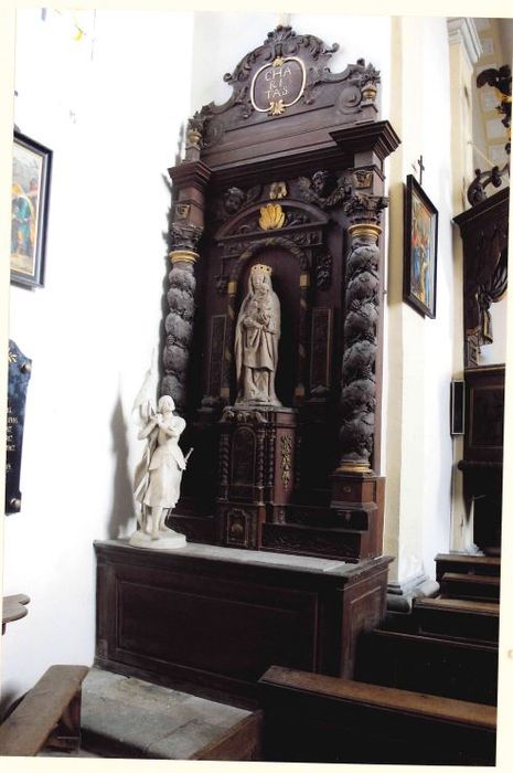 statue : Vierge à l’Enfant