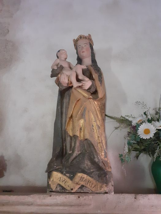 statue : Vierge à l'Enfant