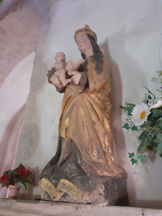 statue : Vierge à l'Enfant