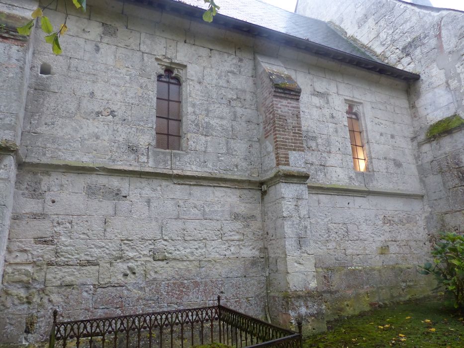 façade latérale nord, vue partielle