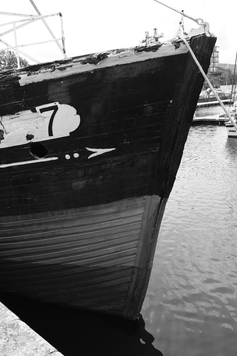 bateau de pêche (chalutier de pêche) dit Jacques-Louise, vue partielle