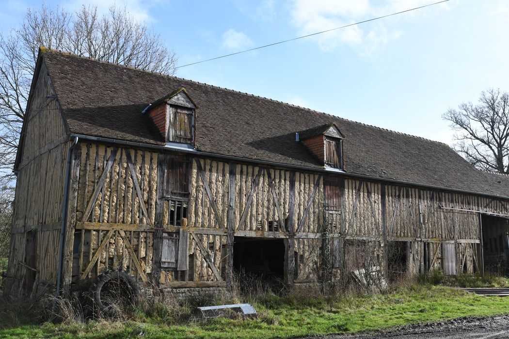 communs est, façade ouest, vue partielle