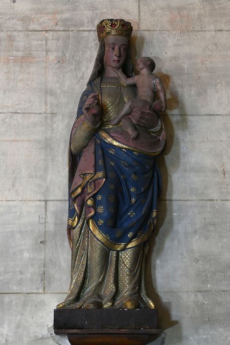 statue : Vierge à l'Enfant - © Ministère de la Culture (France), Direction Régionale des Affaires Culturelles de Normandie – Tous droits réservés 