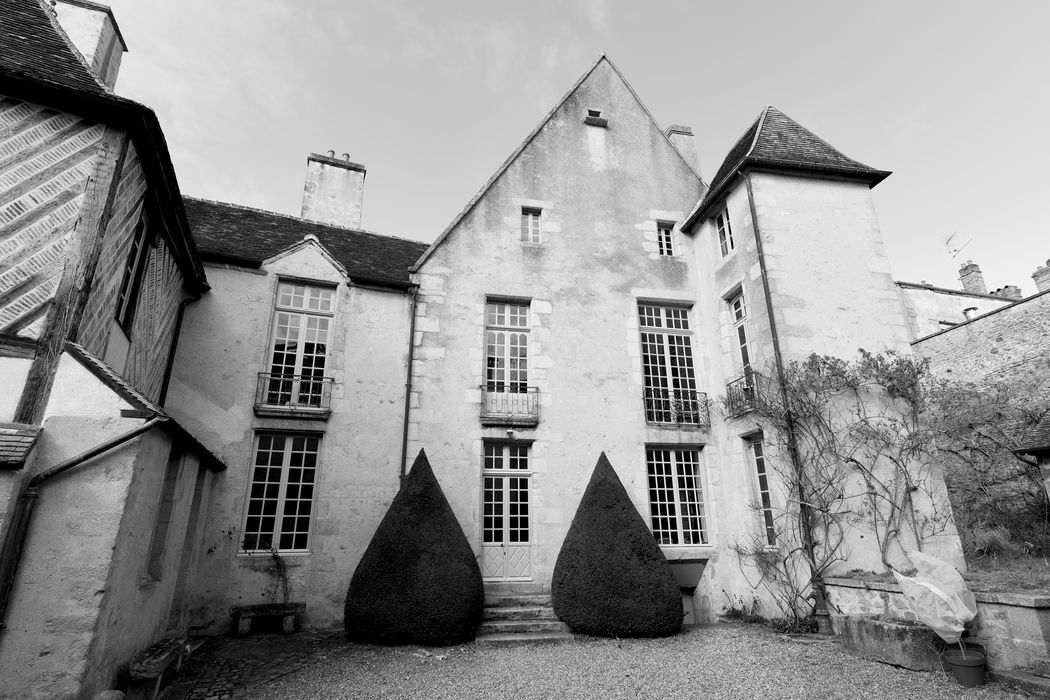 façade sur cour