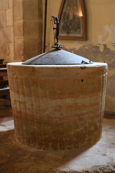 fonts baptismaux - © Ministère de la Culture (France), Direction Régionale des Affaires Culturelles de Normandie – Tous droits réservés 