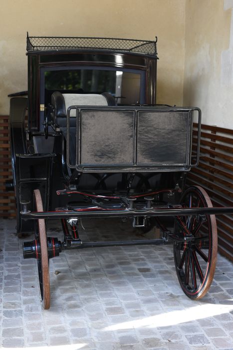 milord fermé dit cab à la française ou cabriolet à quatre roues