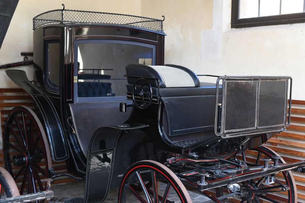 milord fermé dit cab à la française ou cabriolet à quatre roues