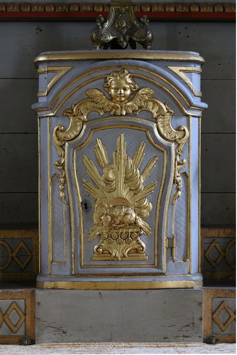 tabernacle du maître-autel - © Ministère de la Culture (France), Direction Régionale des Affaires Culturelles de Normandie – Tous droits réservés 