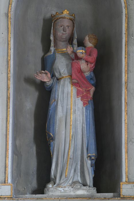 statue : Vierge à l'Enfant - © Ministère de la Culture (France), Direction Régionale des Affaires Culturelles de Normandie – Tous droits réservés 