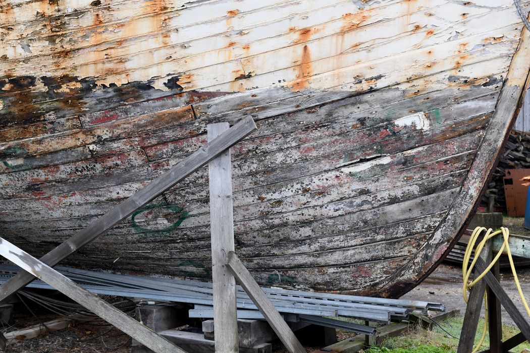 bateau : thonier-chalutier dit le Fides