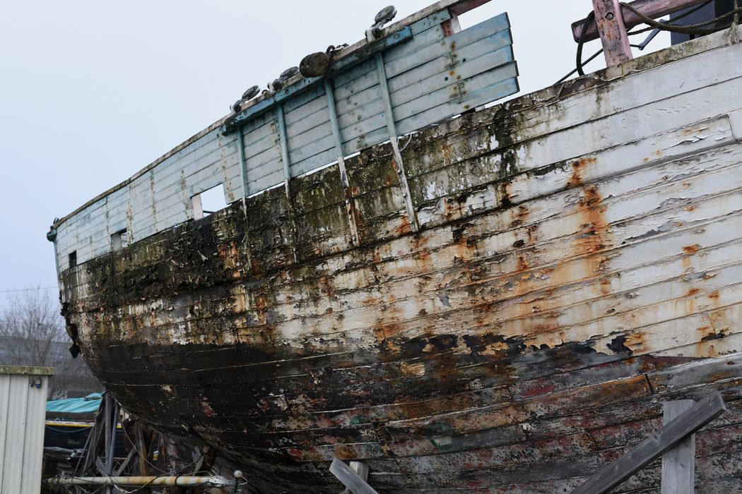 bateau : thonier-chalutier dit le Fides