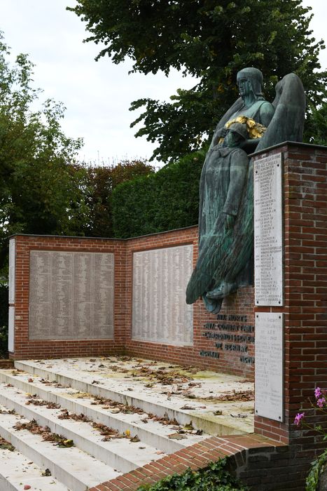 vue partielle du monument