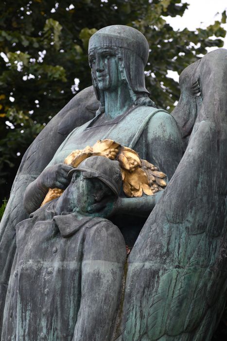 vue partielle du monument