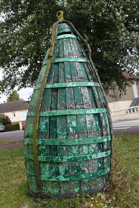 tonne de balisage - © Ministère de la Culture (France), Direction Régionale des Affaires Culturelles de Normandie – Tous droits réservés