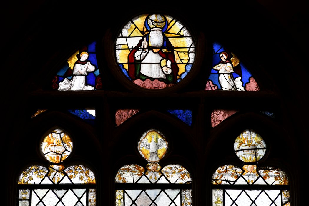 verrière : Vierge de Pitié avec un donateur, détail : Dieu le Père