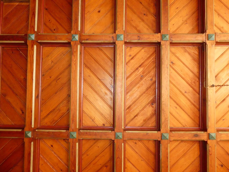 rez-de-chaussée, grande salle, vue partielle du plafond