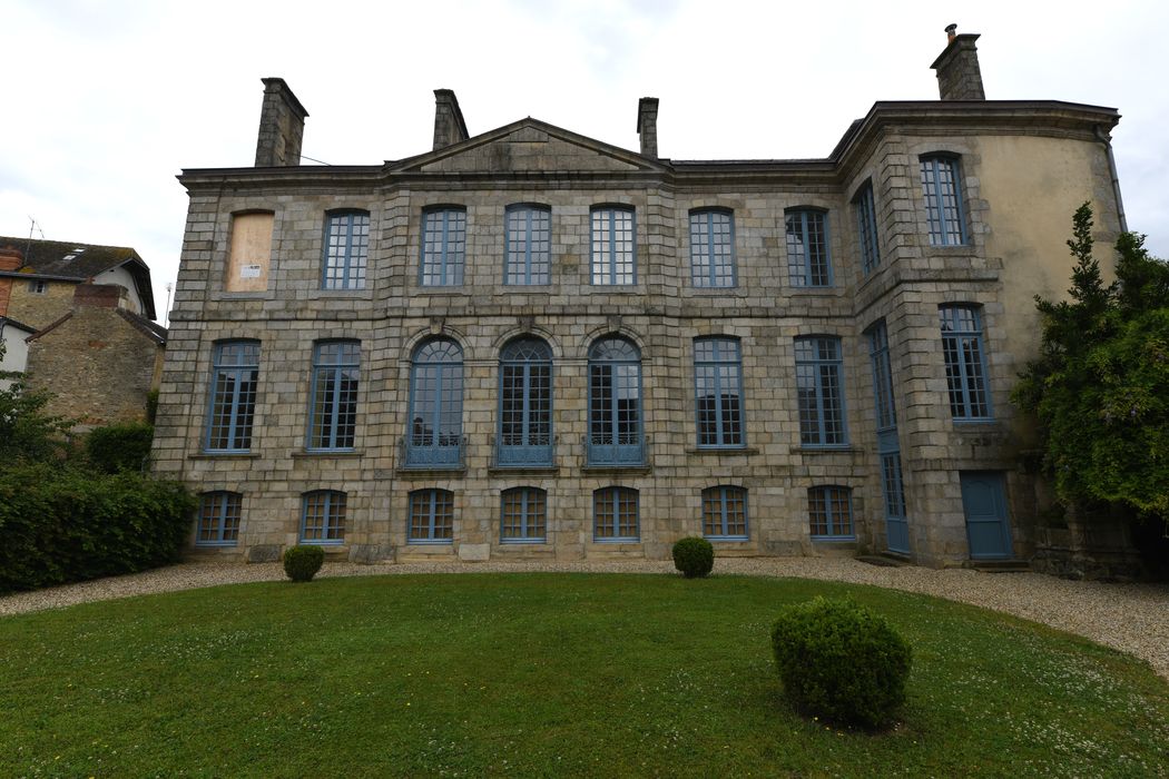 façade sud sur jardin