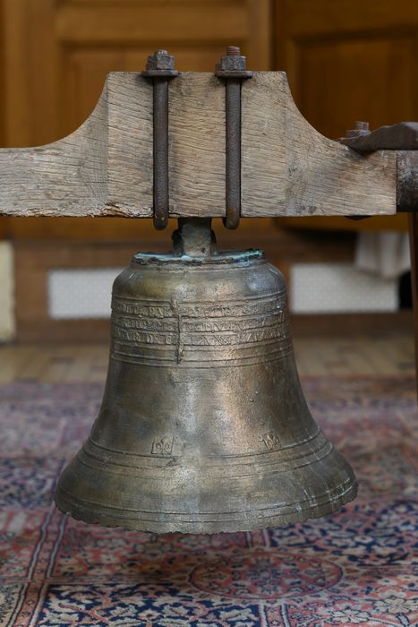 cloche - © Ministère de la Culture (France), Direction Régionale des Affaires Culturelles de Normandie – Tous droits réservés 