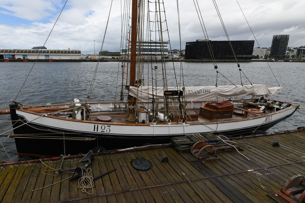 bateau de service, bateau pilote (cotre H 23) dit Marie Fernand