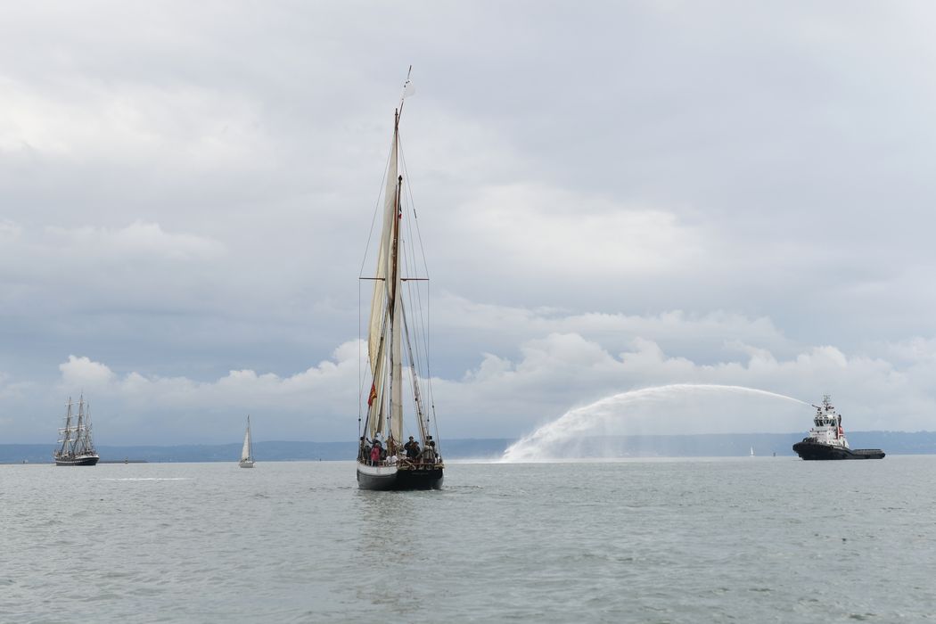 bateau de service, bateau pilote (cotre H 23) dit Marie Fernand