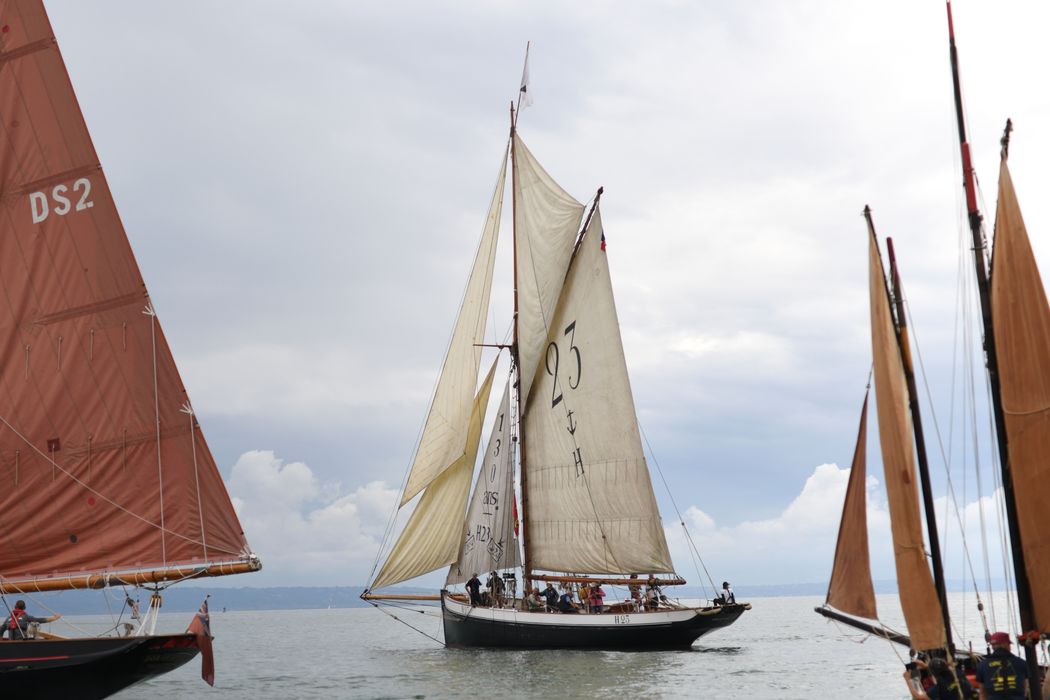 bateau de service, bateau pilote (cotre H 23) dit Marie Fernand