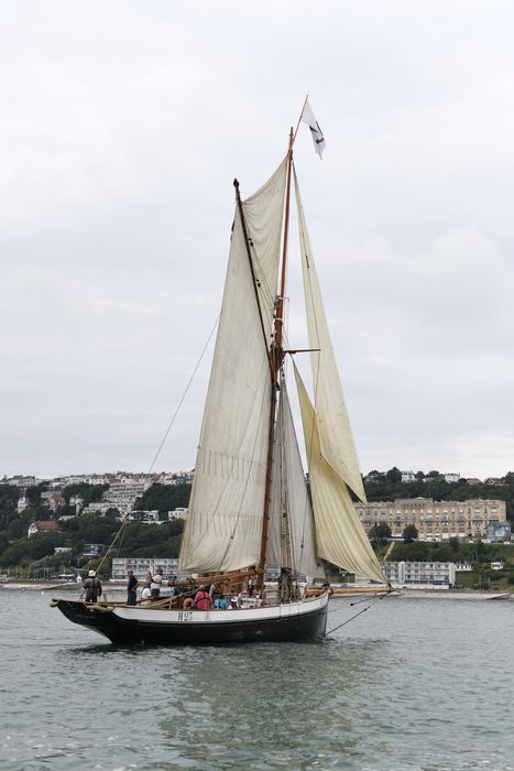 bateau de service, bateau pilote (cotre H 23) dit Marie Fernand