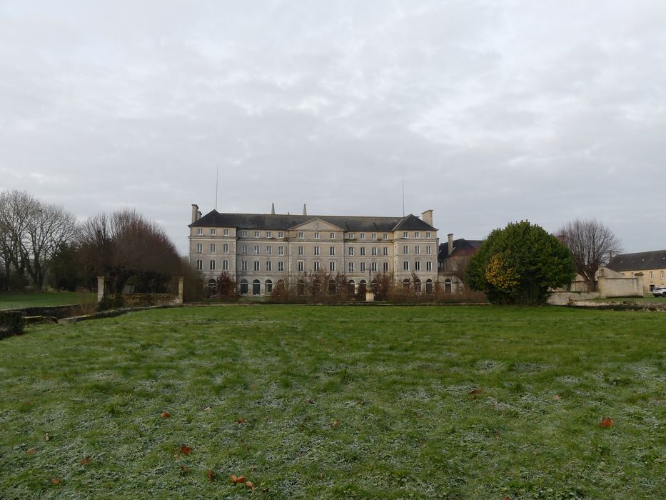 séminaire, façade est