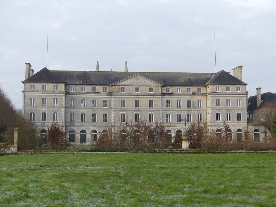 séminaire, façade est