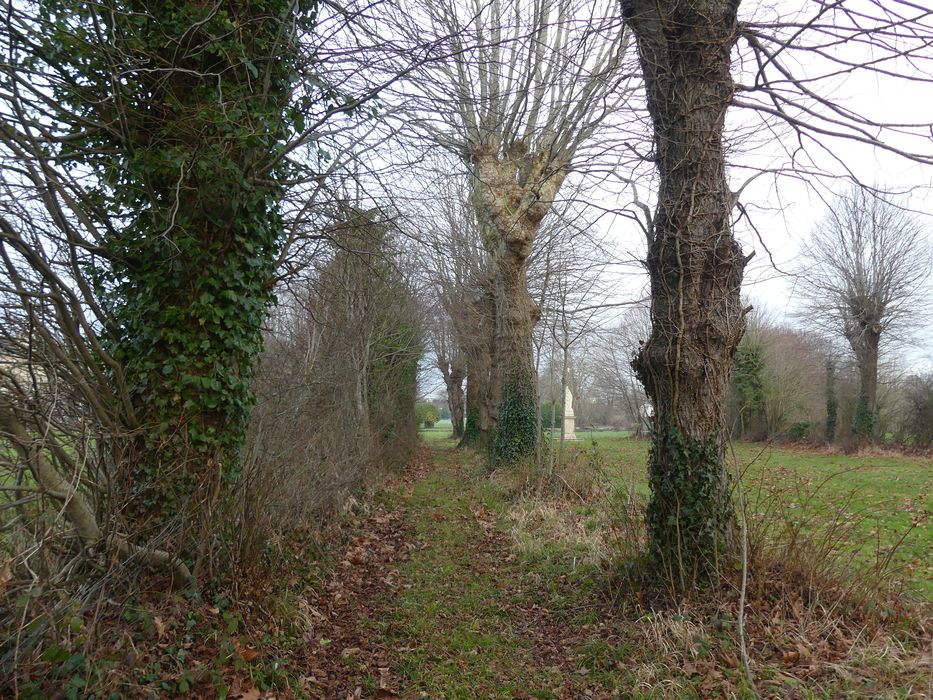 parc, allée parallèle à la grande allée