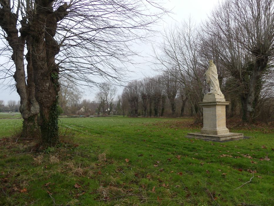 statue dans le parc