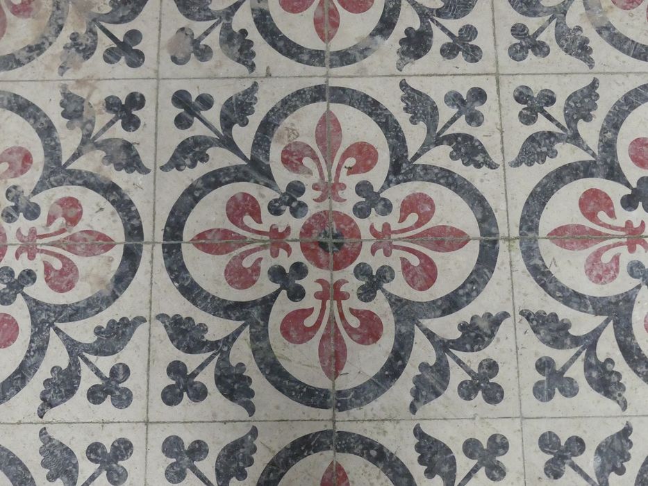 église, nef, détail du pavement